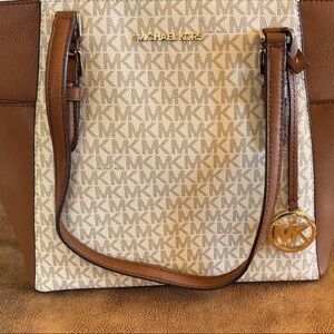 Michael Kors Tan and Cream Shoulder Bag New With Tags